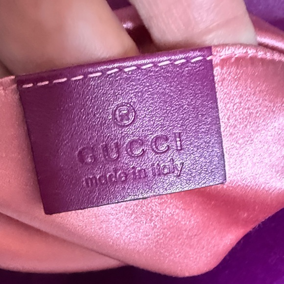 GUCCI Purple-Pinkish Velvet Gold Chain Shoulder/Crossbody Bag - Picture 15 of 16